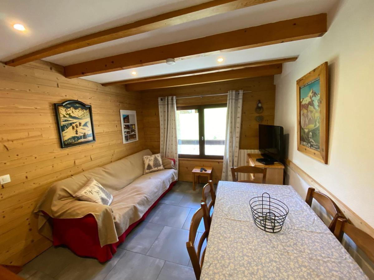 L Alpin Bel Appartement Avec Terrasse Dans Vieille Ferme De Montagne Renovee Les Orres Luaran gambar