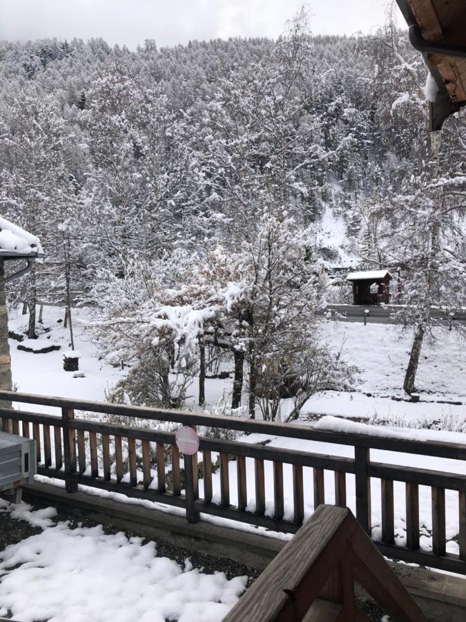 L Alpin Bel Appartement Avec Terrasse Dans Vieille Ferme De Montagne Renovee Les Orres Luaran gambar