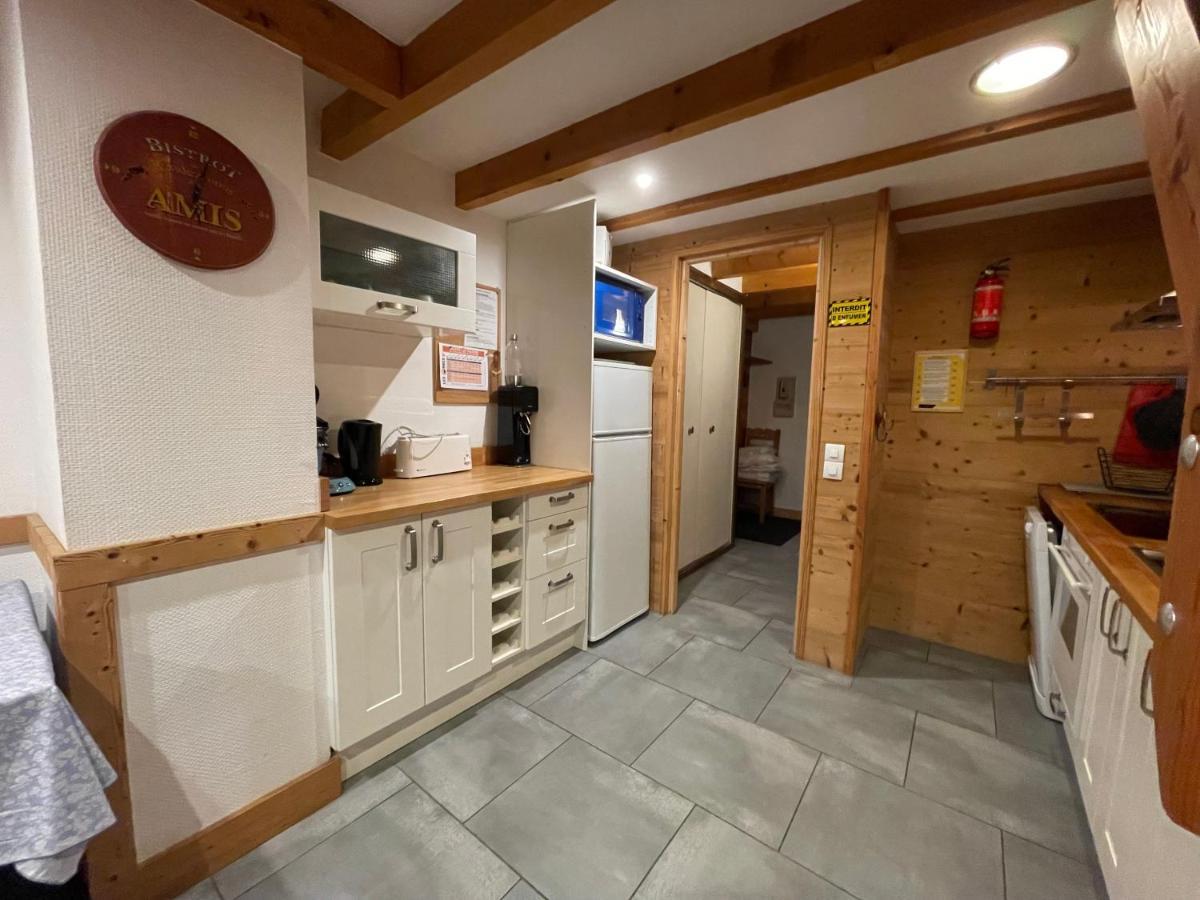 L Alpin Bel Appartement Avec Terrasse Dans Vieille Ferme De Montagne Renovee Les Orres Luaran gambar