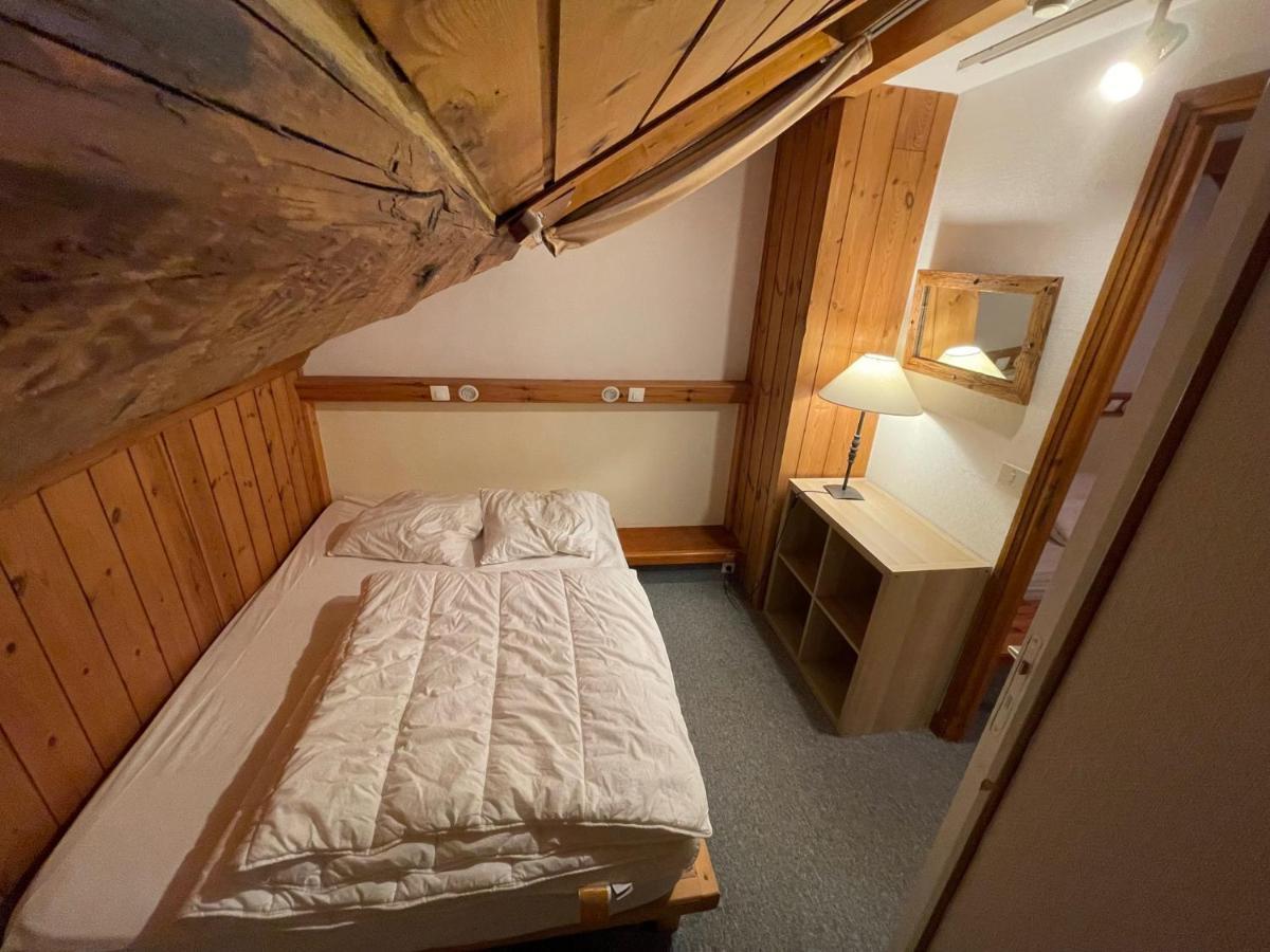 L Alpin Bel Appartement Avec Terrasse Dans Vieille Ferme De Montagne Renovee Les Orres Luaran gambar