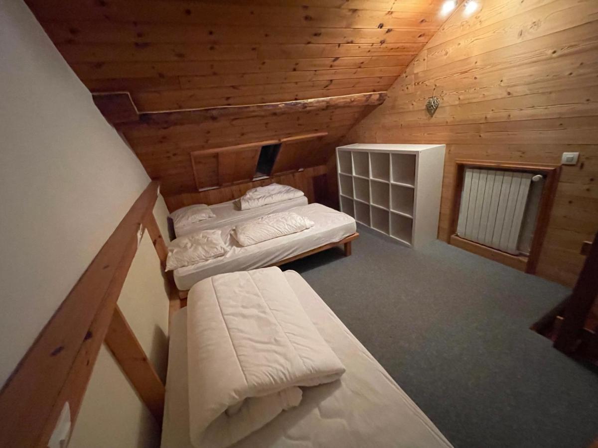 L Alpin Bel Appartement Avec Terrasse Dans Vieille Ferme De Montagne Renovee Les Orres Luaran gambar